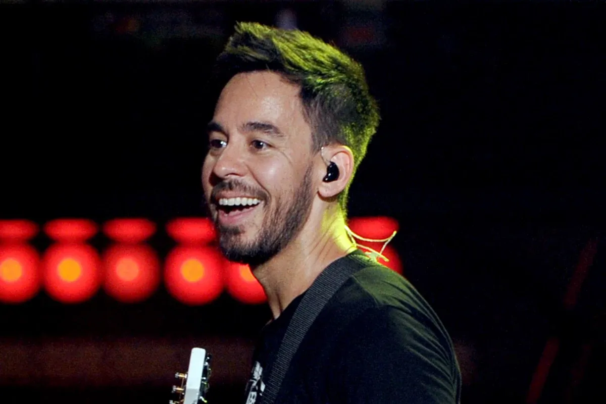 Mike Shinoda and the Battle To Keep His Shoes On