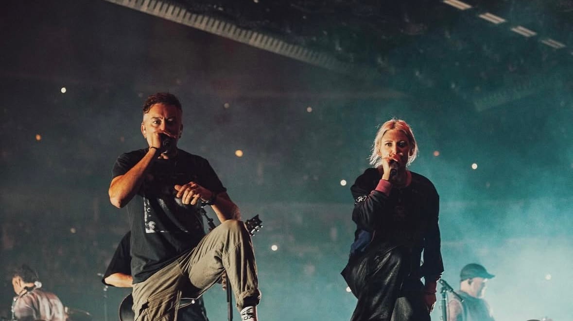 Rise Against's Tim McIlrath Performs "One Step Closer" with Linkin Park