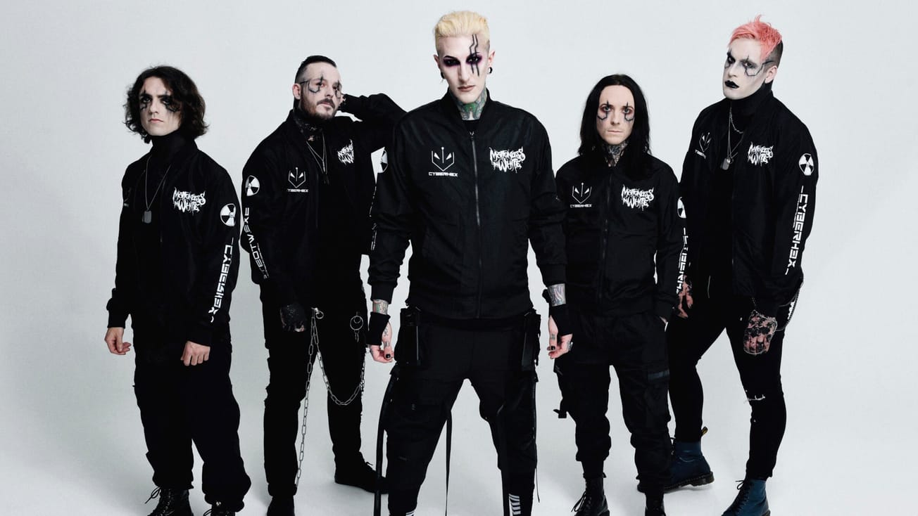 Motionless In White Perform Rammstein's "Du Hast" at Shiprocked