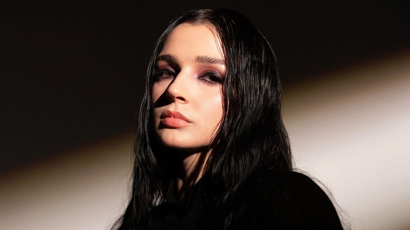 Poppy Posts Her Phone Number, Teases New Album [UPDATED]