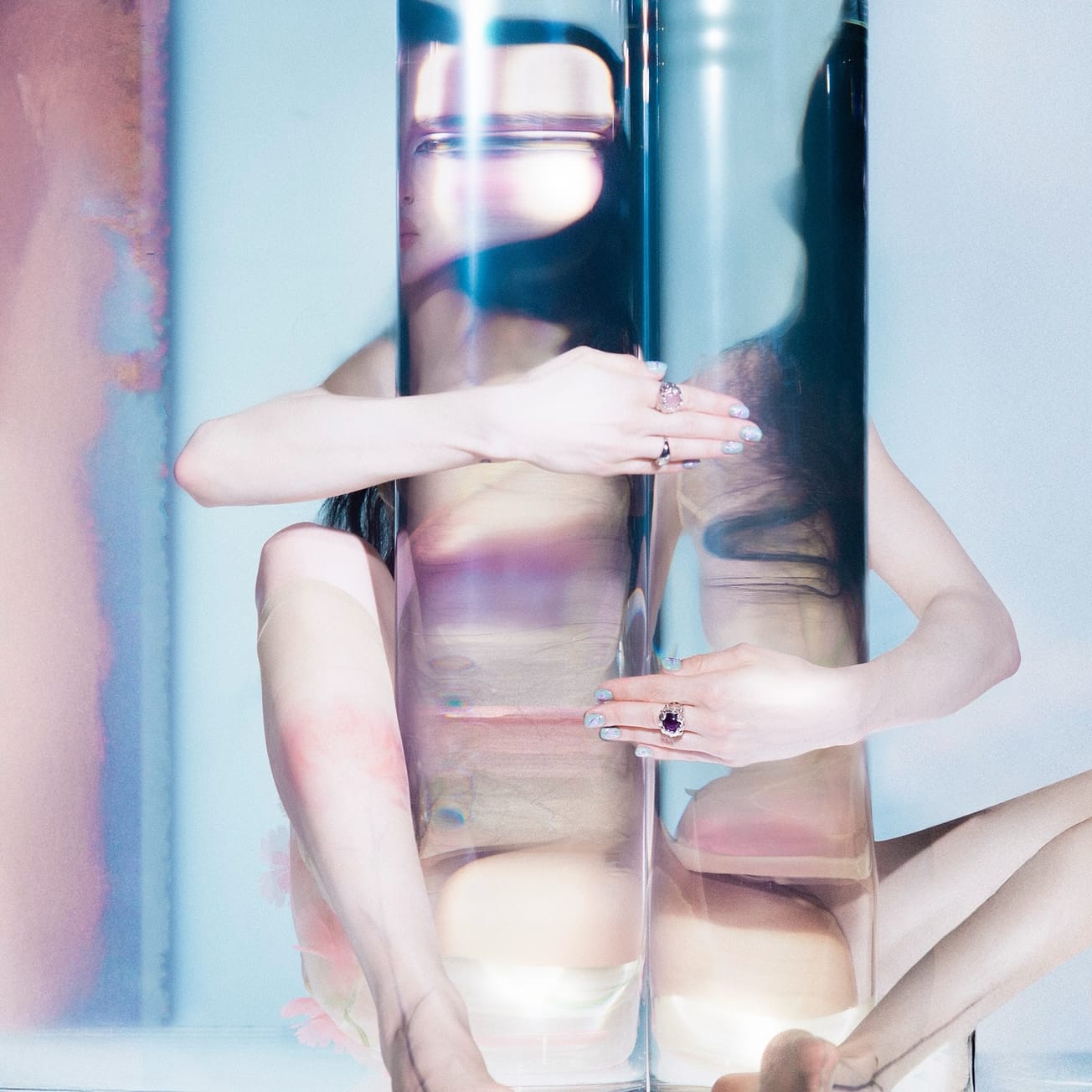 Album Review: Poppy // 'Empty Hands'