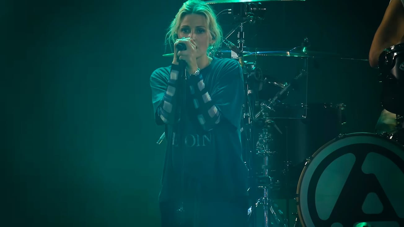 Linkin Park Post "From The Inside" Live From Mumbai