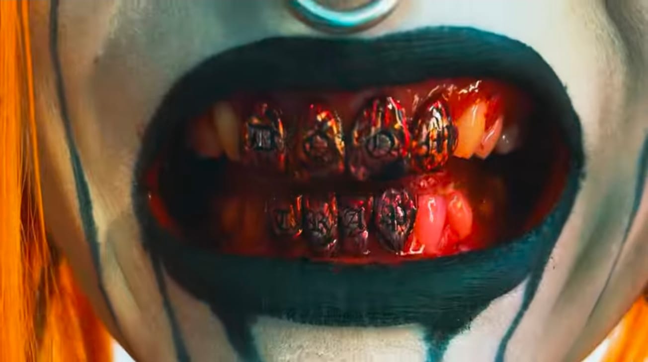 Mimi Barks Preaches "Power durch Verrat" On Fiery New Track