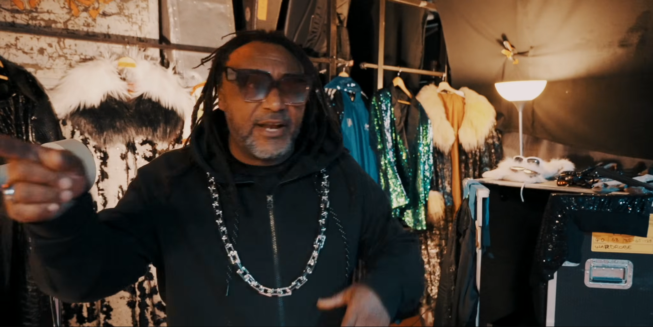 Skindred Highlight Frontman Benji Webbe's Wardrobe In New Video