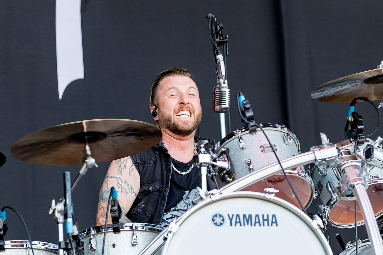 Three Days Grace's Neil Sanderson Replaced In Tour Due To Ruptured Bicep Tendon